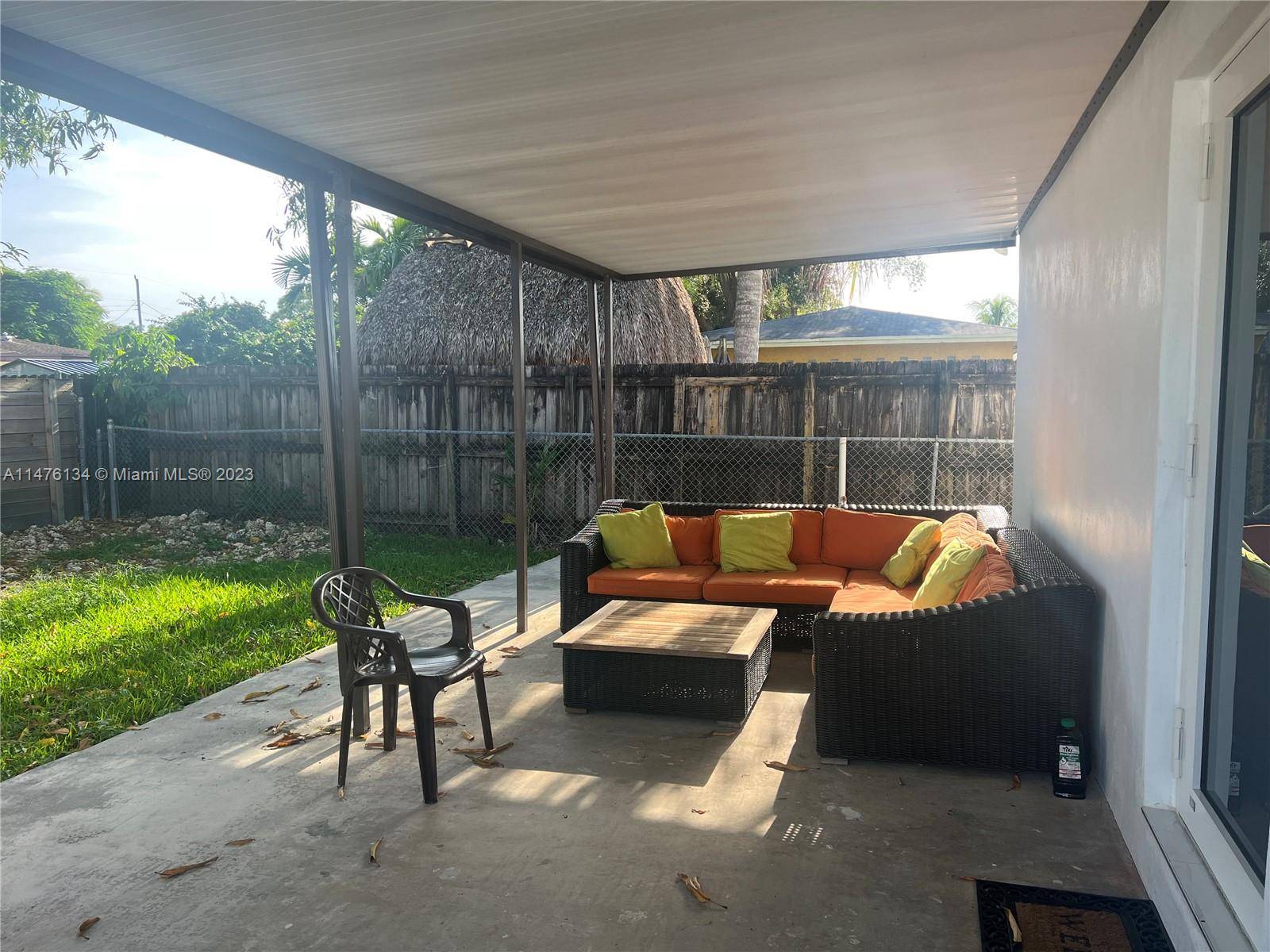 Beautifully remodeled 2 1 duplex located in the Coral Way Westchester area.