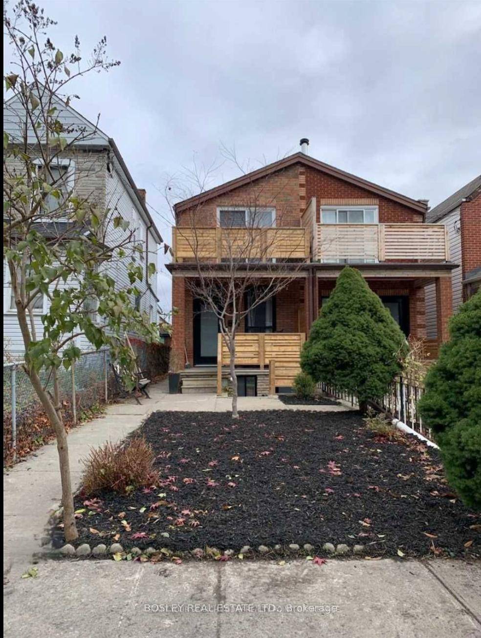 Beautiful 2 Bedroom, 2 Storey Home In Prime Little Italy !
