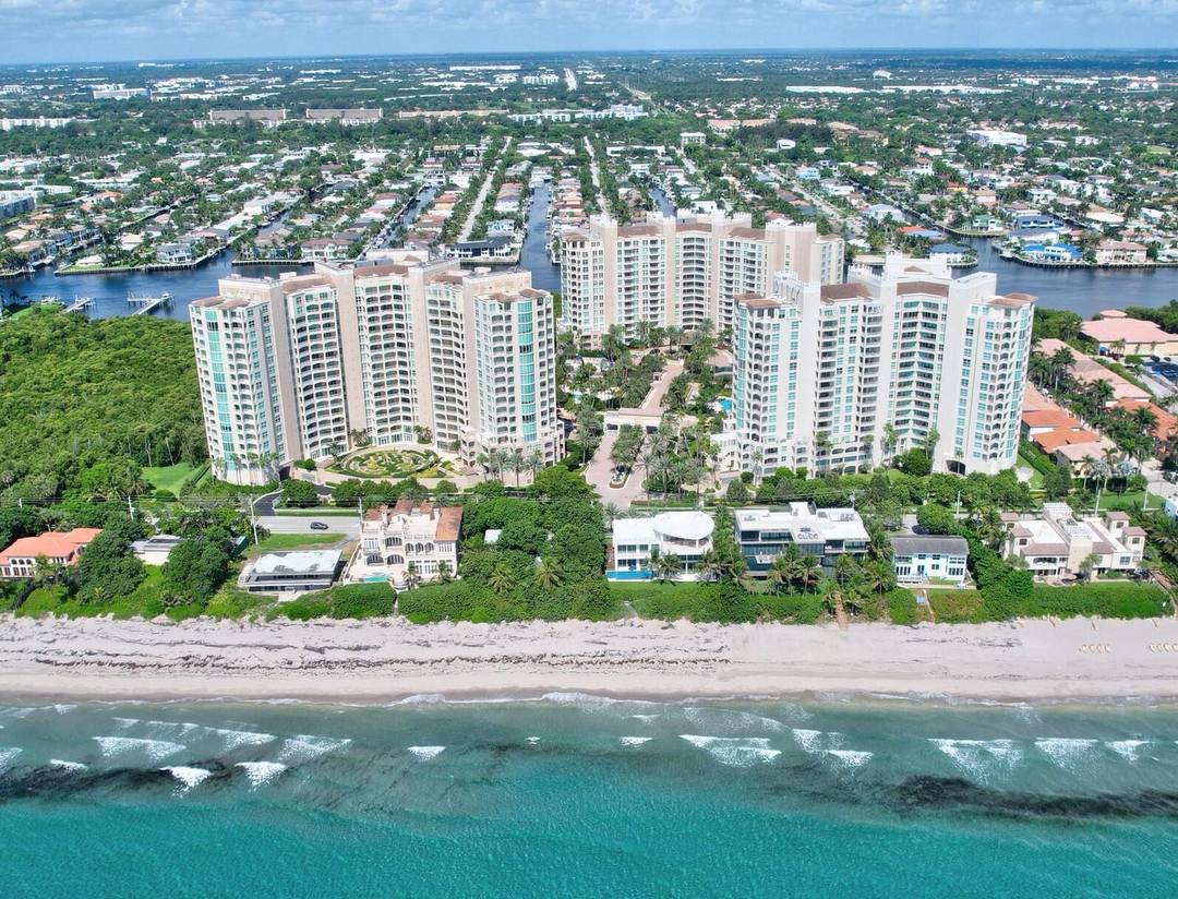 IMMACULATE CORNER APARTMENT WITH AMAZING PANORAMIC VIEWS OF OCEAN, INTRACOASTAL AND CITY.