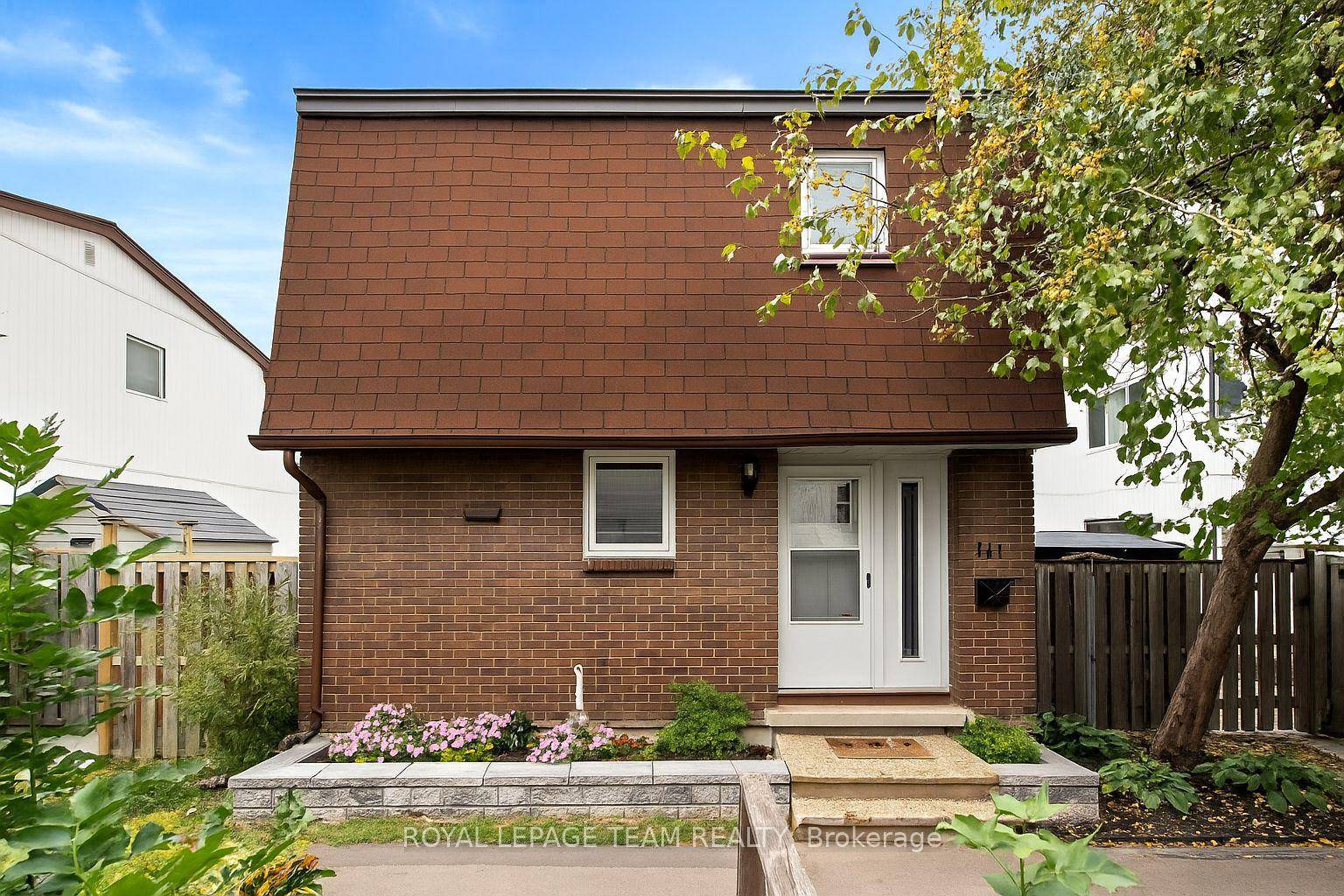 OPEN HOUSE SUNDAY AUG 31 FROM 2 4 PM Updated amp ; Move In Ready for Under 440K !