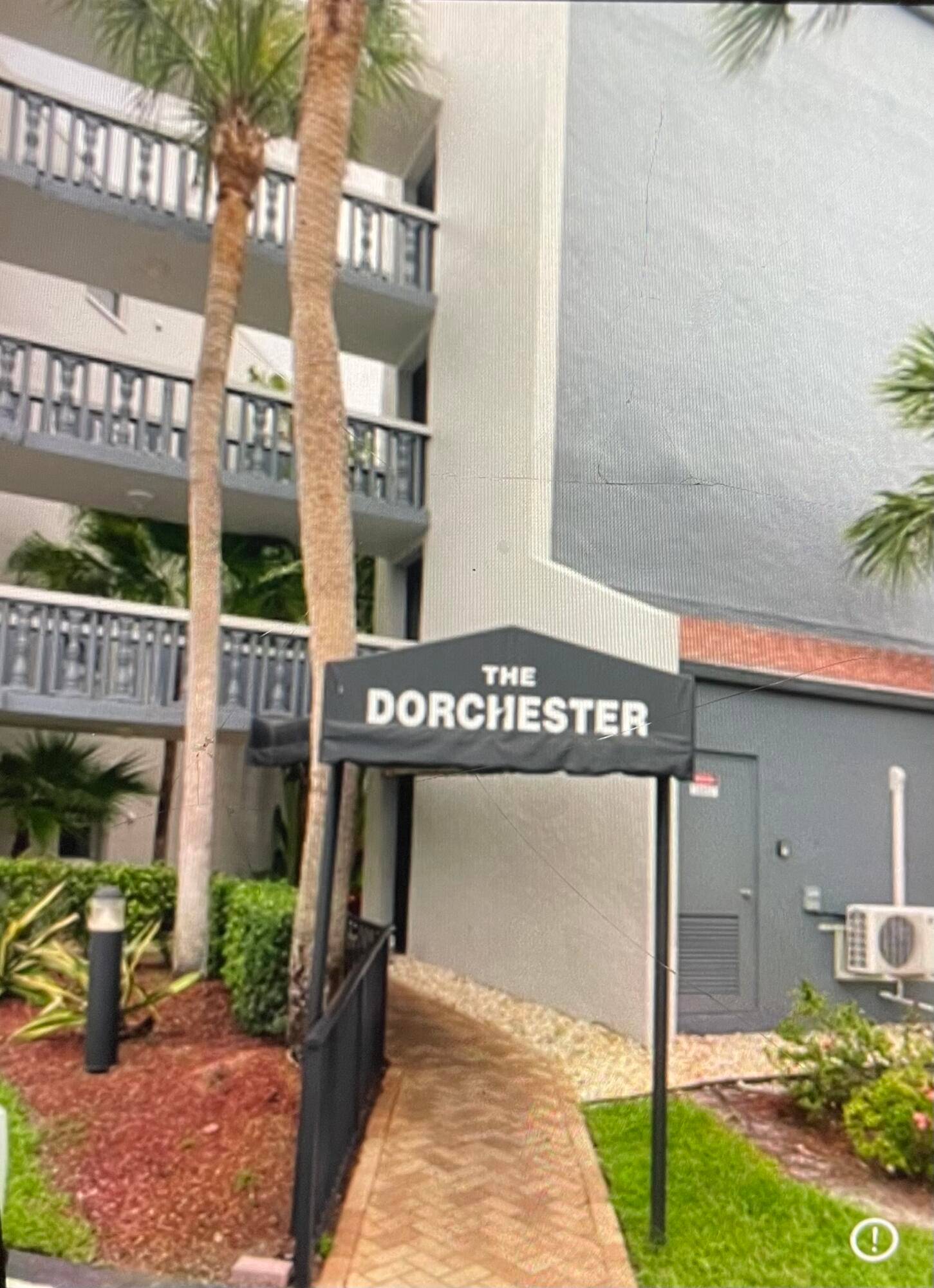 SPACIOUS 2BR 2 BA CONDO OVERLOOKING THE POOL AND GOLF COURSE.