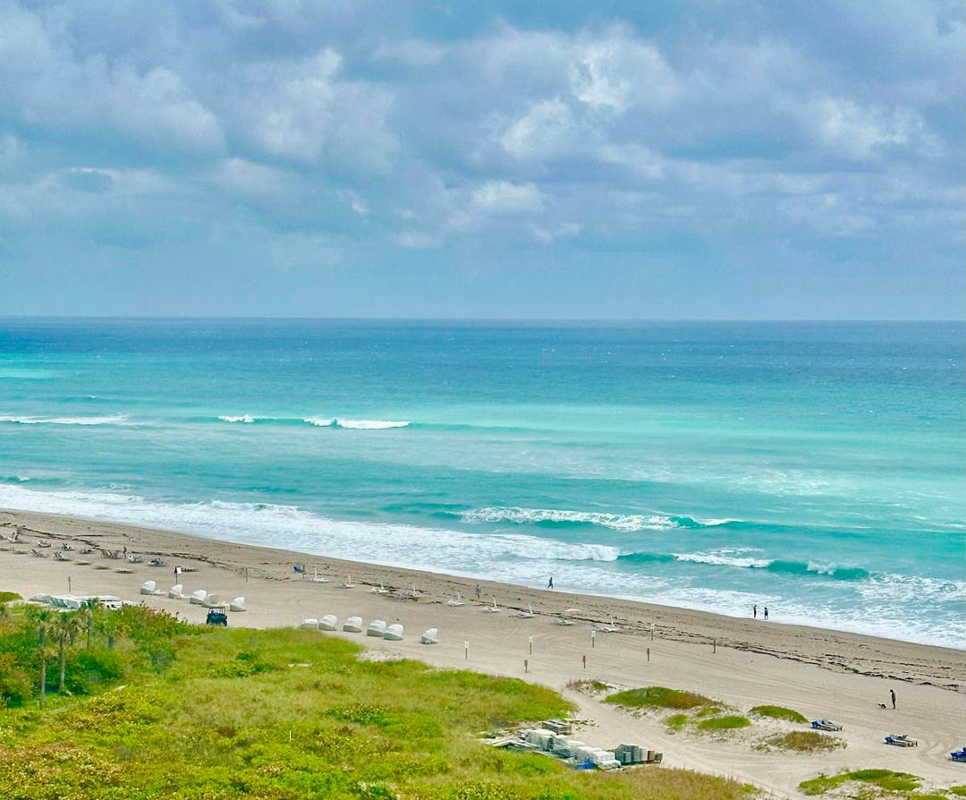 Oceanfront Condo on Singer Island Beach Available Season !