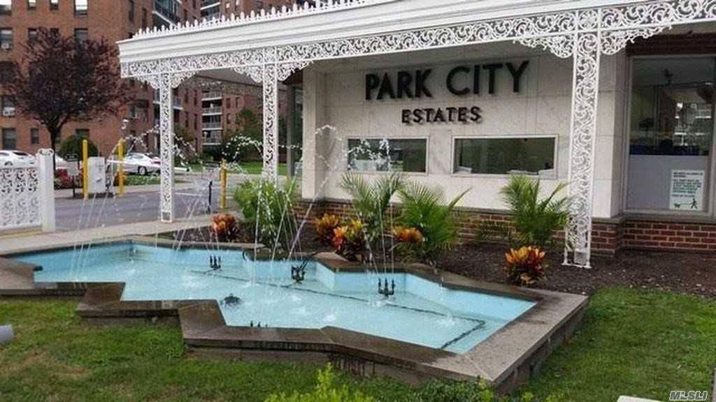 Sun Splashed Pet Friendly 2 Bed 1.