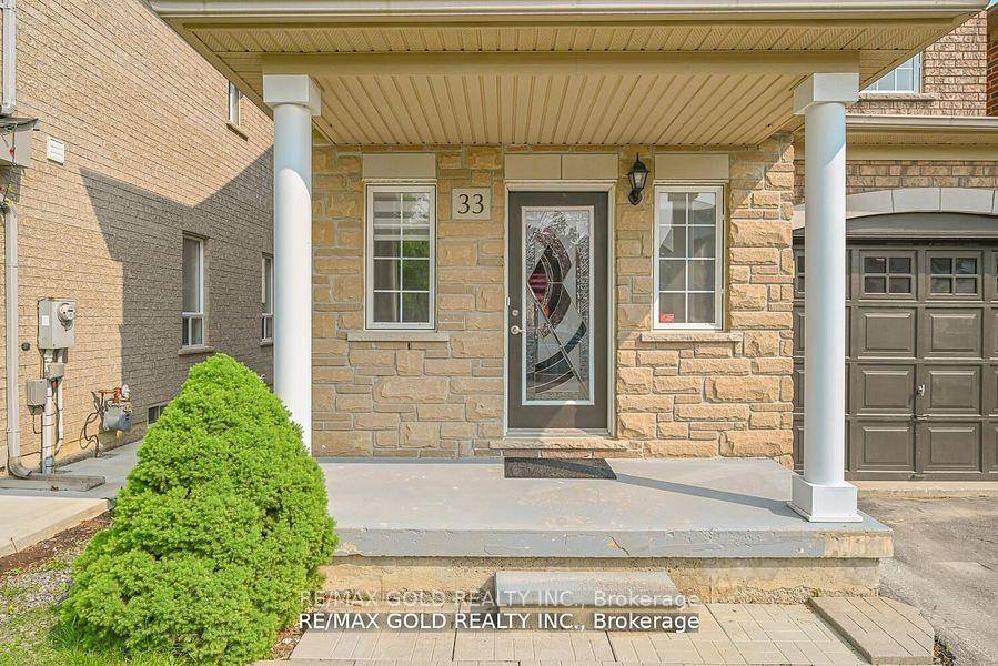 Amazing Opportunity To Live in 3 Bedroom, 3 Washroom, Detach House In a Sought After Neighborhood of FLETCHER'S MEADOW.