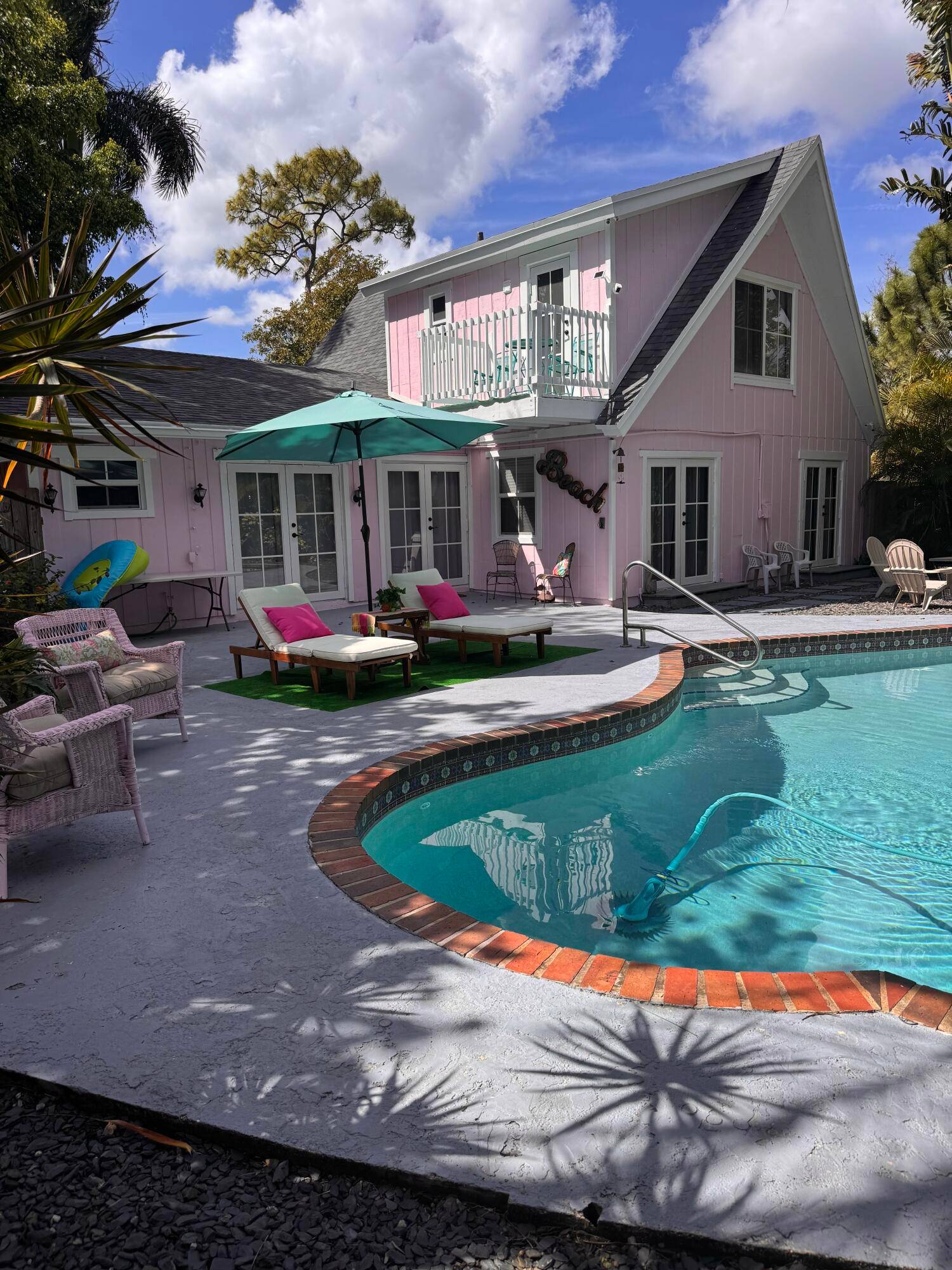 This fully furnished remodeled 4 bed, 3 bath pool home is offered as a Seasonal Rental.