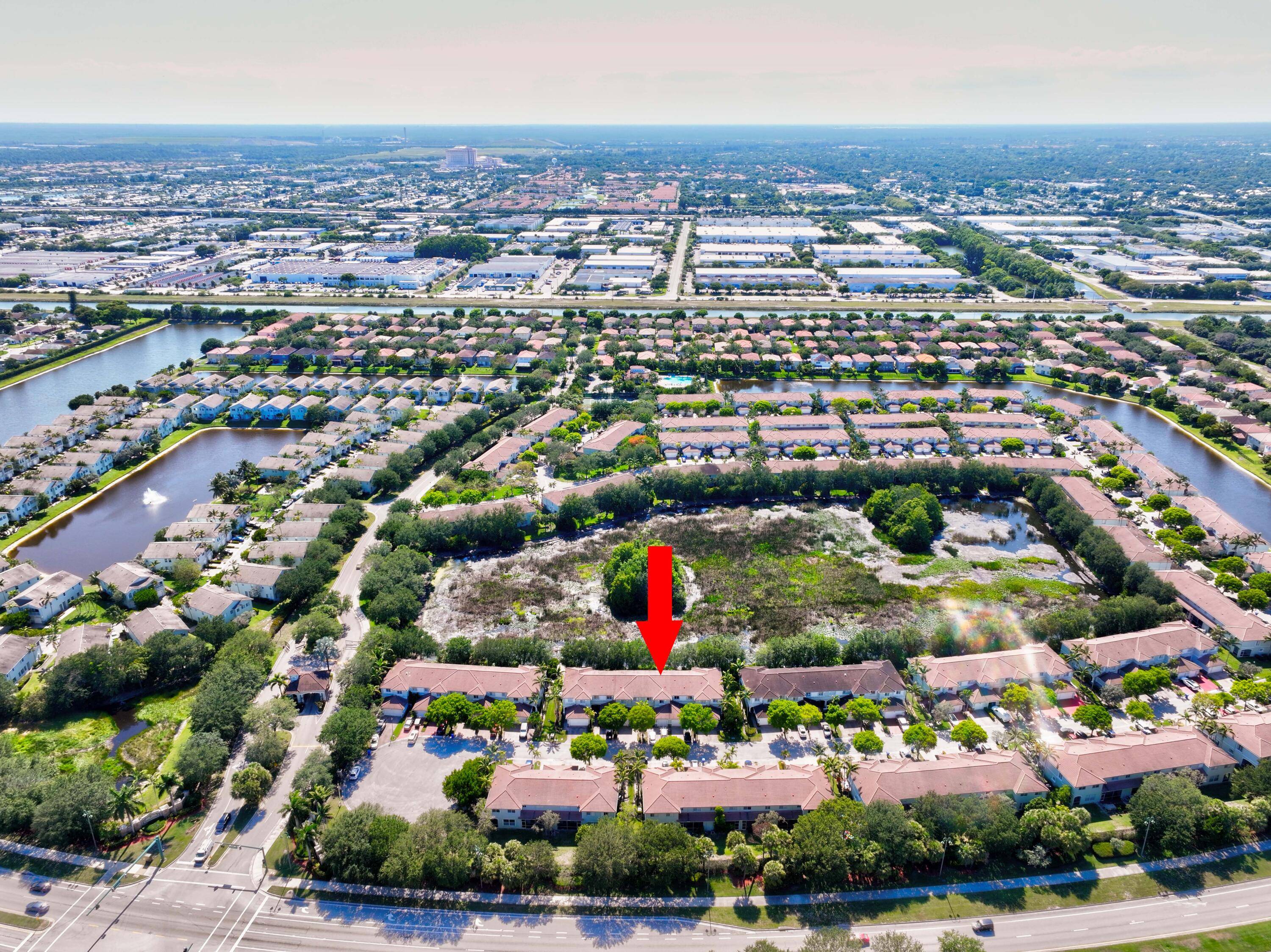 Fully remodeled interior with high end finishes, 3 spacious bedrooms and 2.