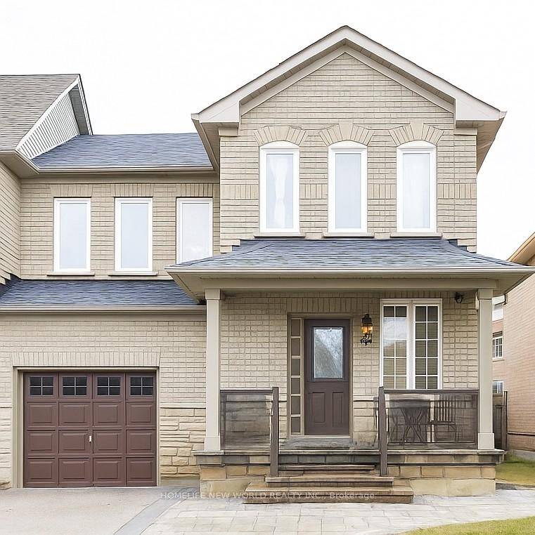 This beautiful end unit townhouse in Richmond Hill offers the perfect blend of comfort, style, and practicality.