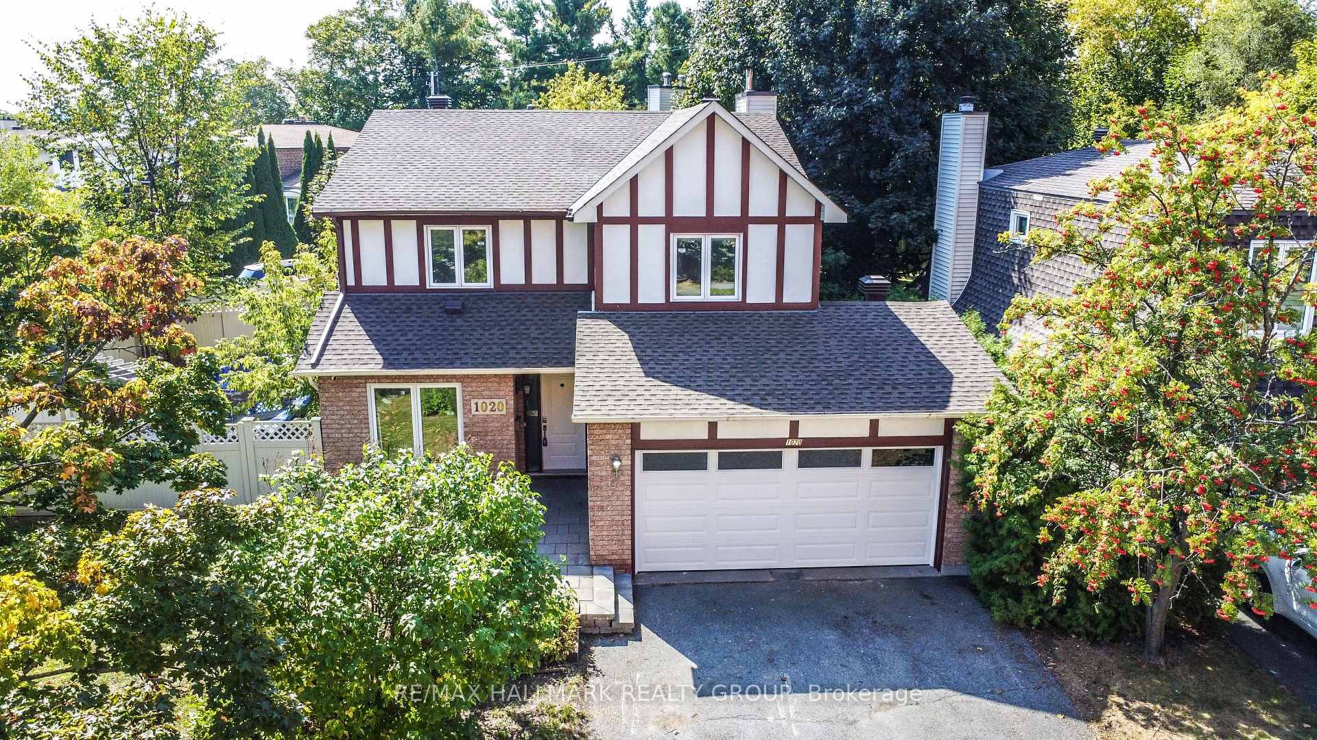Don't miss out on this rare chance to own a spacious family home on a premium corner lot with a pool, large backyard and a side yard, perfect for entertaining, ...