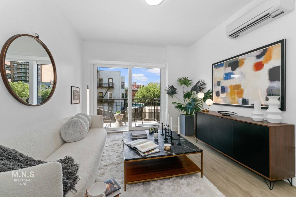 LUXURY 1 BEDROOM WITH PRIVATE BALCONY AVAILABLE 10 5 !