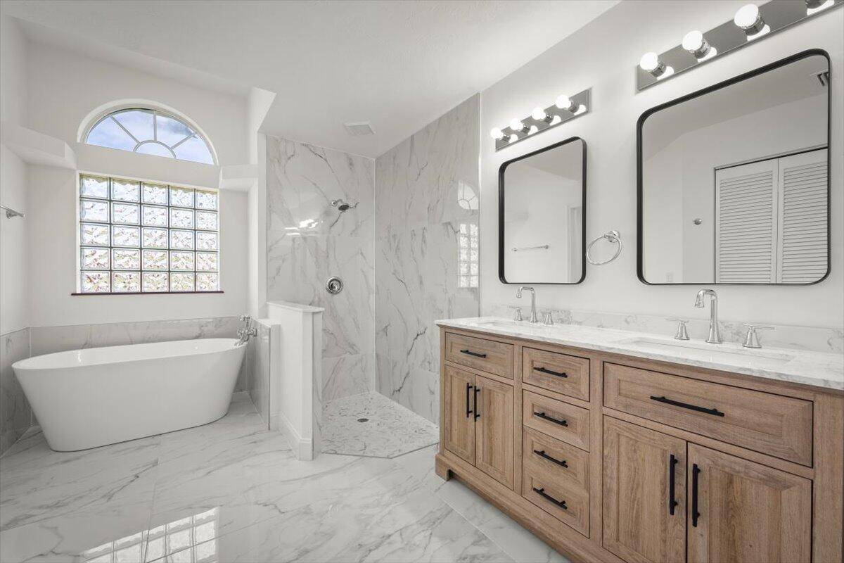Showings must be scheduled with Showingtime or Sentri.
