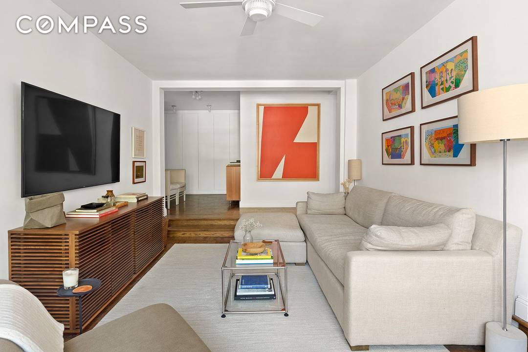 Tucked away on a charming Village block, this beautifully renovated pre war one bedroom residence at 25 Minetta Lane combines classic architectural detail with modern comfort.