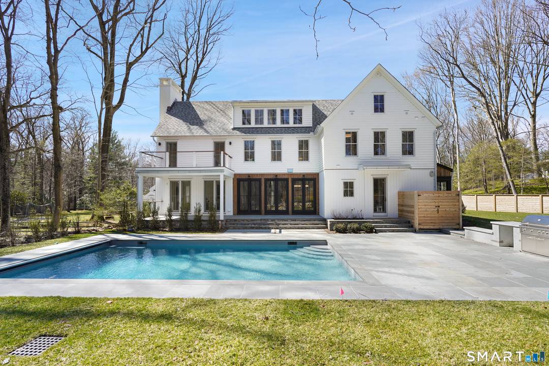 Imagine a residence where every element has been considered for gracious living in stylish surroundings.