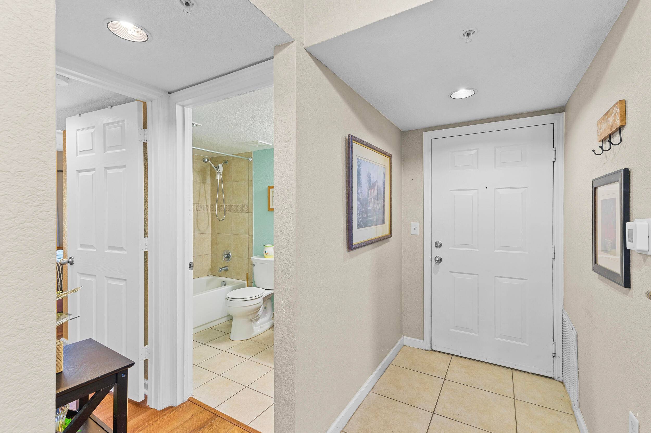 GREAT OPPORTUNITY TO OWN THIS BEAUTIFUL 2 2 CONDO UNIT ON THE 1ST FLOOR, NEW ROOF 2025.
