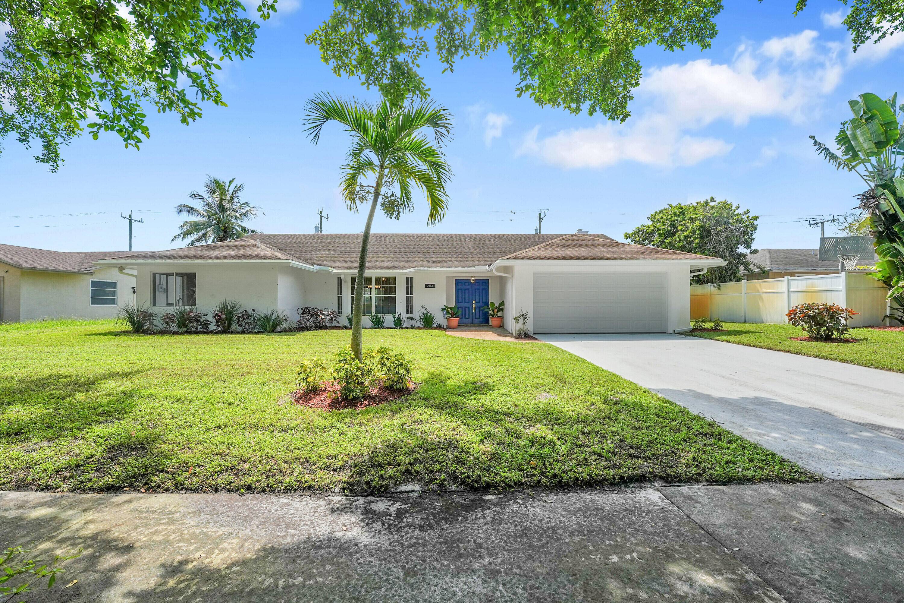 Welcome to this spacious, beautifully crafted split floorplan home which embodies three oversized bedrooms and two bathrooms offering a master bedroom with additional dedicated office space and a master bathroom ...