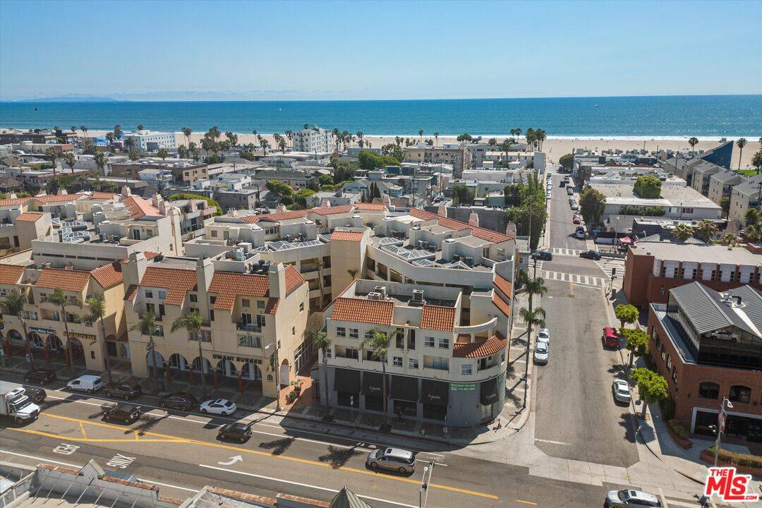 235   Main St 2BR Marina Del Rey La