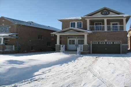 Bright amp ; Spacious Detached Home In High Demand Eagle Hills Community.