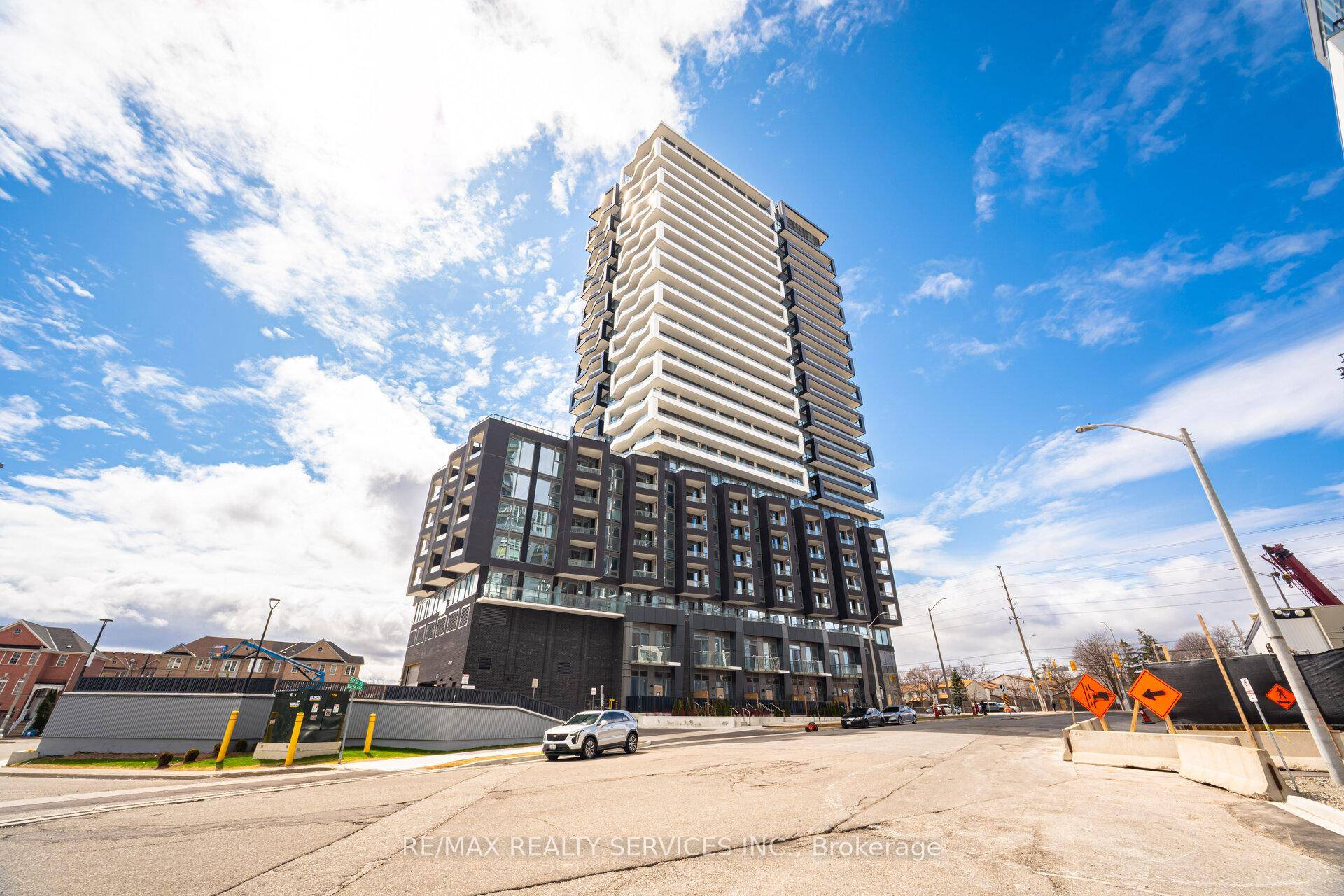 Brand New End Unit, 2 Bedrooms Available Immediately.