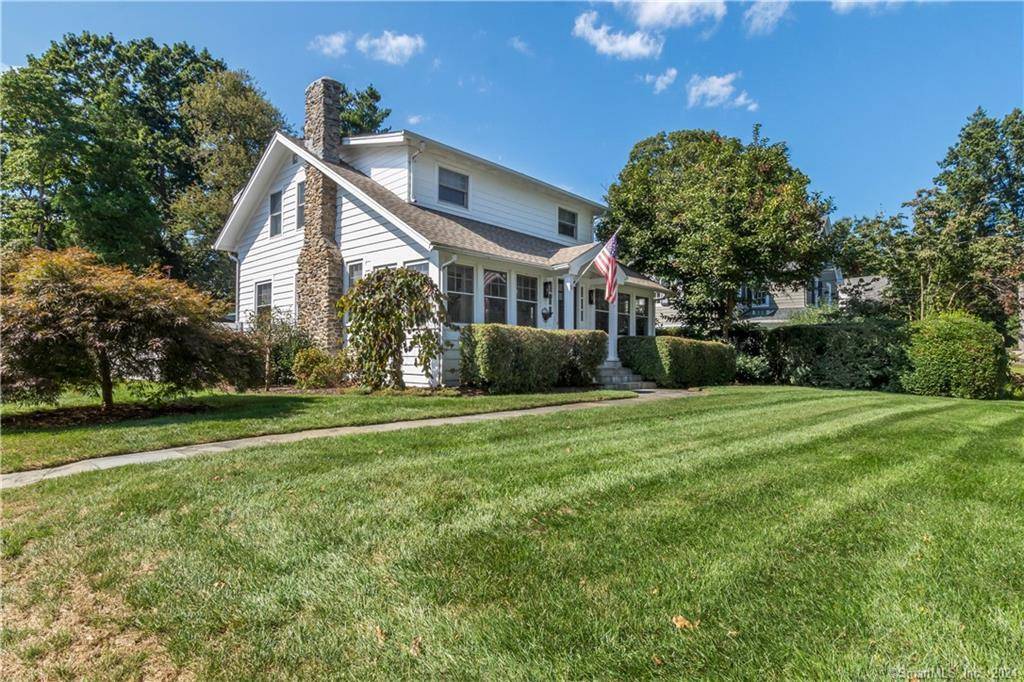 This beautifully remodeled 3 bedroom, 2.