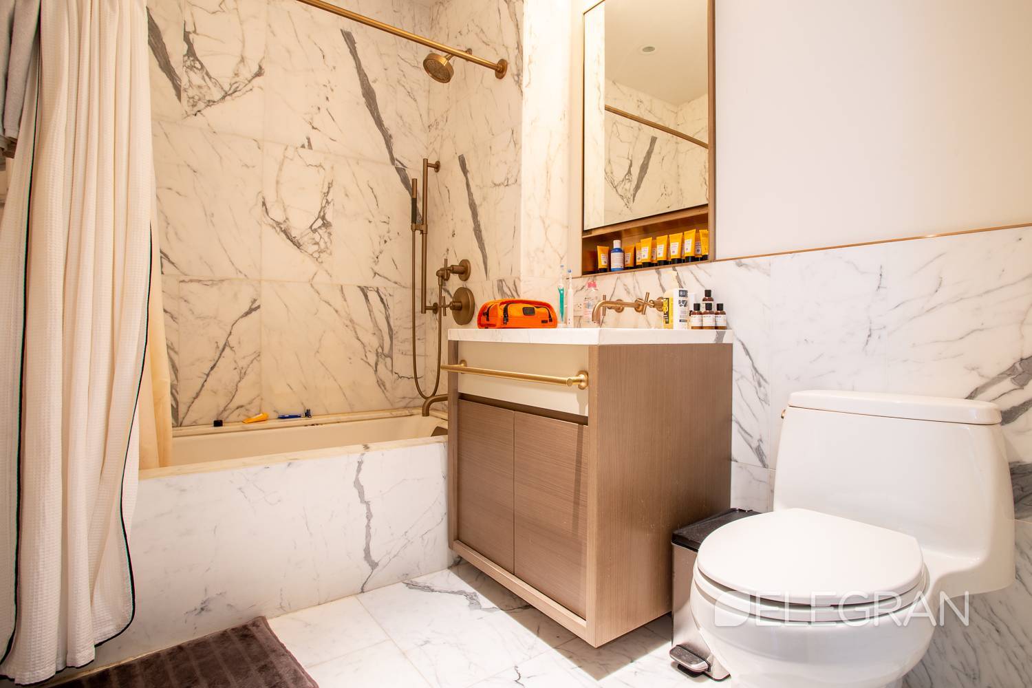 Enjoy open views and excellent sun light from this west facing one bedroom unit in the highly anticipated Halcyon.
