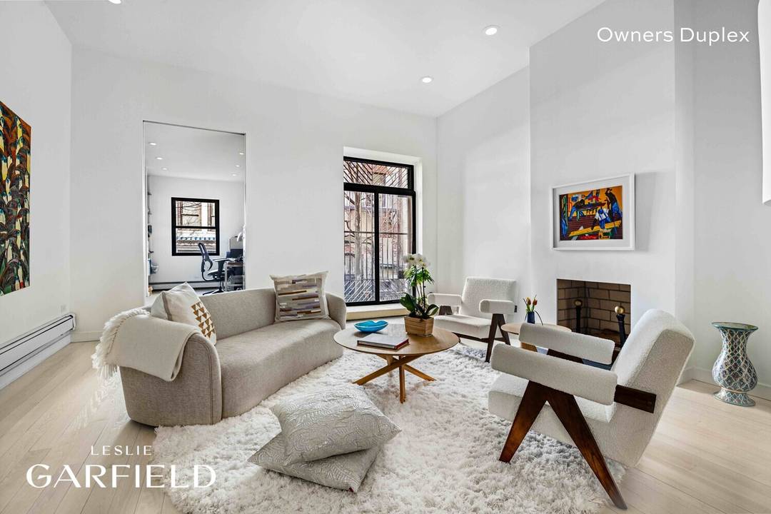 Welcome to 13 West 89th Street, a classic brownstone built in 1894 by architects Neville amp ; Bagge in the Renaissance Revival style.