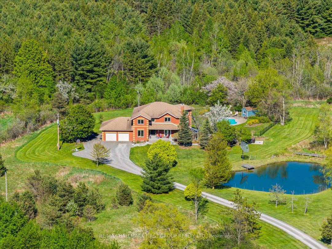 Private Paradise, Minutes from the City !