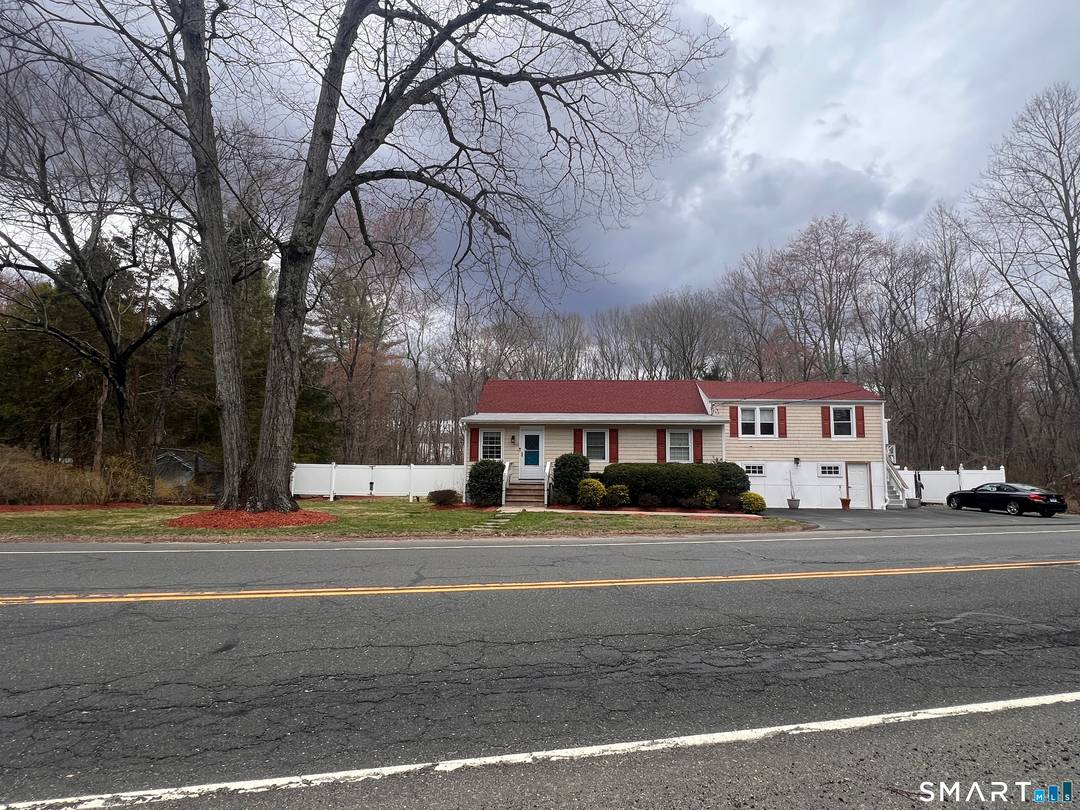 If you are a contractor and need a place to live, rent for additional income and lease out a separate 2 bedroom apartment on one site, this is for you ...