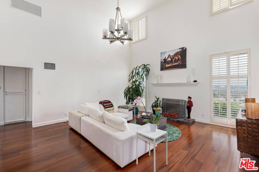 964 Hancock Ave 2BR Sunset Strip La