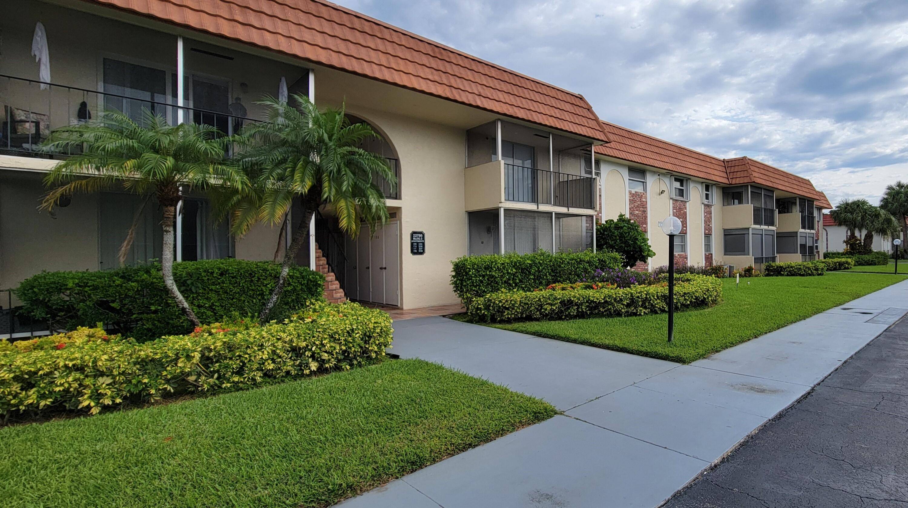 CONVENIENT FIRST FLOOR, CLEAN AND BRIGHT UNIT.