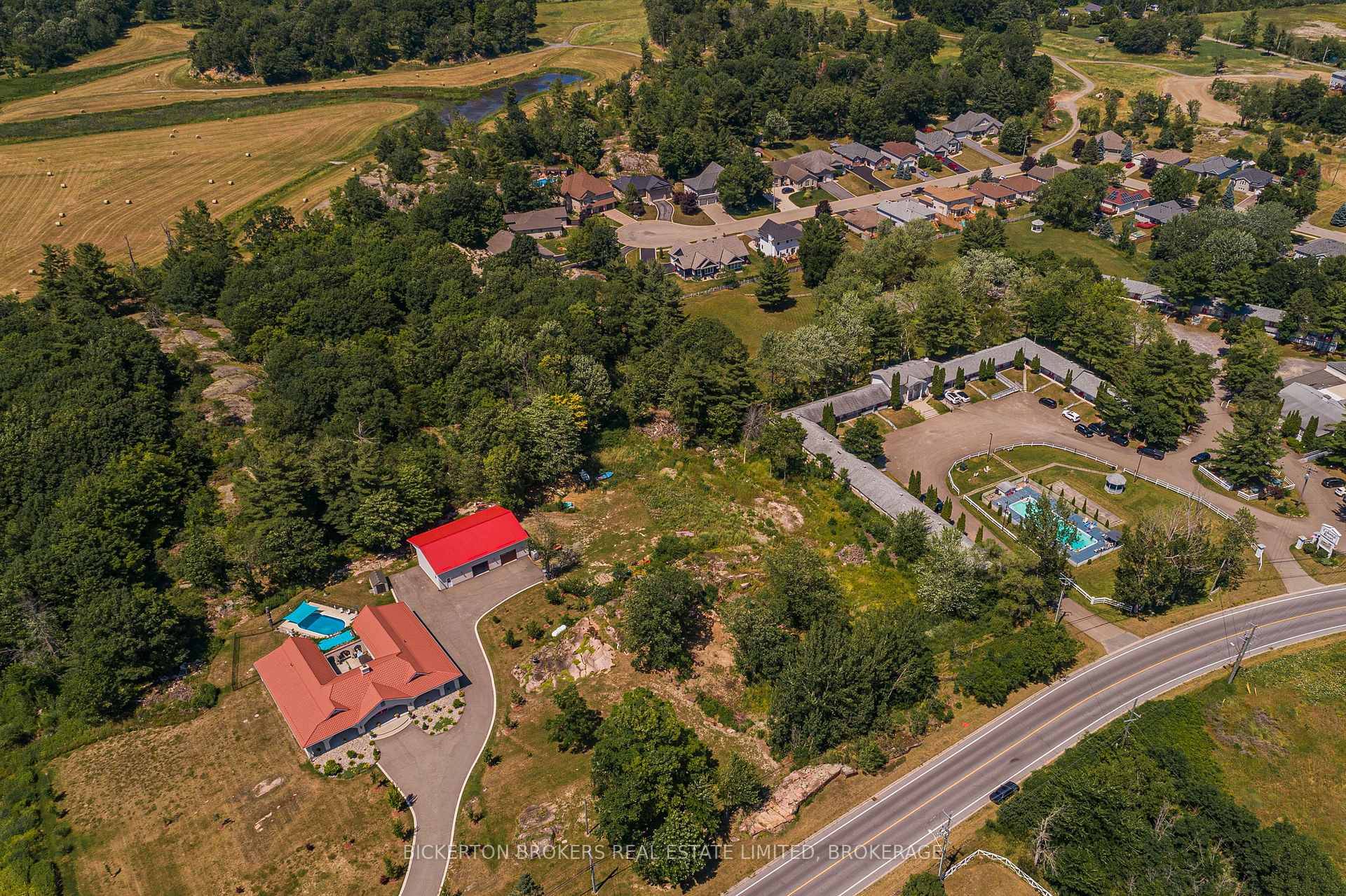 Estate residential building lot right in town on King St.