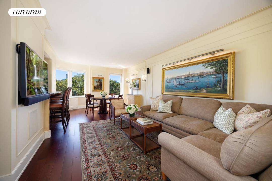 Commanding breathtaking, panoramic views of Central Park and the Manhattan skyline from every room, this exquisite duplex residence occupies the 10th and 11th floors of a premier Fifth Avenue co ...