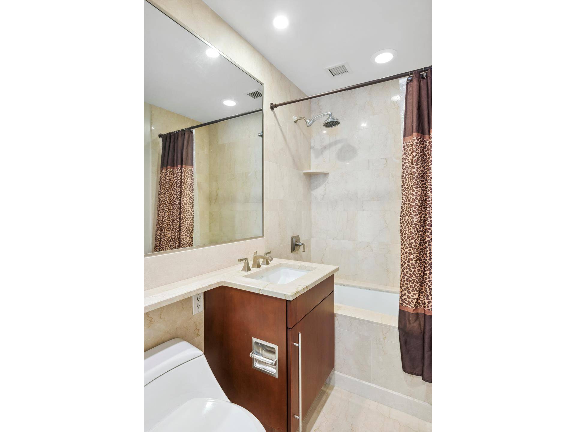 Welcome to your private oasis at 240 Riverside Boulevard, Apt 5J, located in the prestigious Heritage Condominium on Riverside Park.