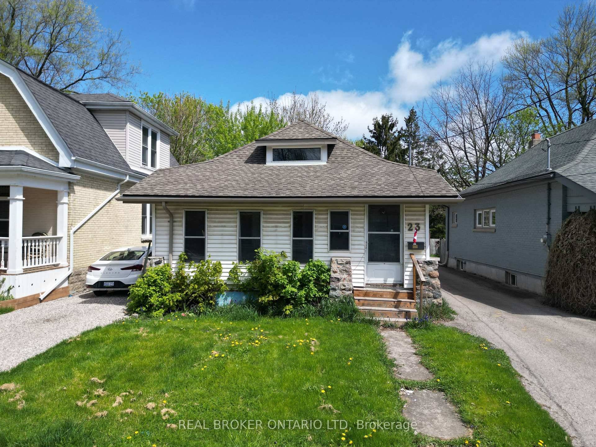 Here's your chance to scoop up a 2 2 bedroom, 2 bath heritage bungalow with serious potential in historic Blackfriars.