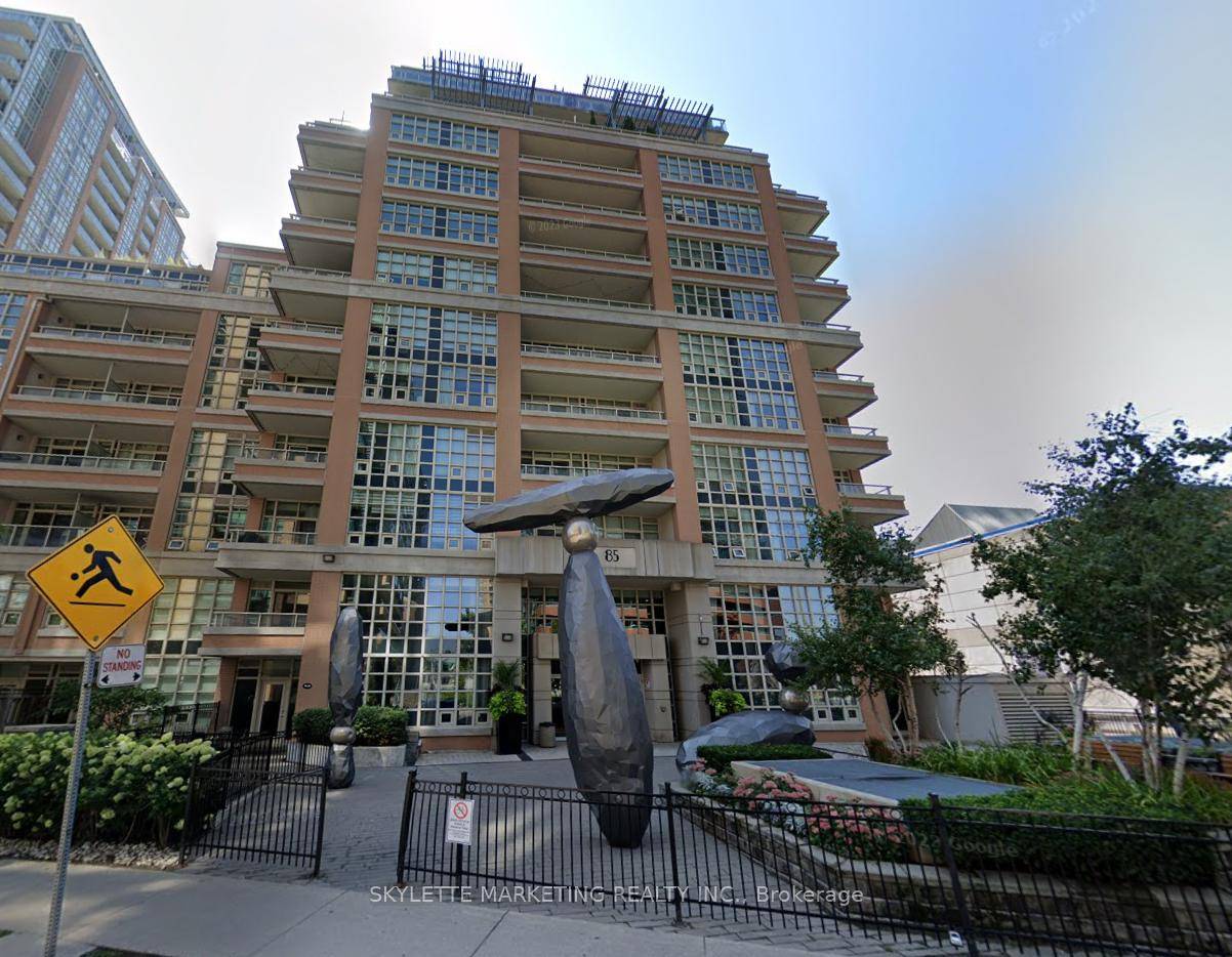 Experience the best of Downtown Toronto living in this sought after 2 Bedroom Den corner suite at 85 East Liberty perfectly situated in the vibrant King West Liberty Village community.