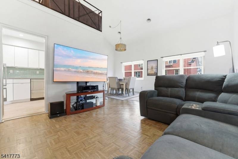 Downtown Montclair Dream !