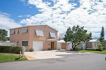 Two homes on large lot, you can live in the main house which has 3 bedrooms and 2 bathrooms, collect rent from the other two unit in the back, long ...