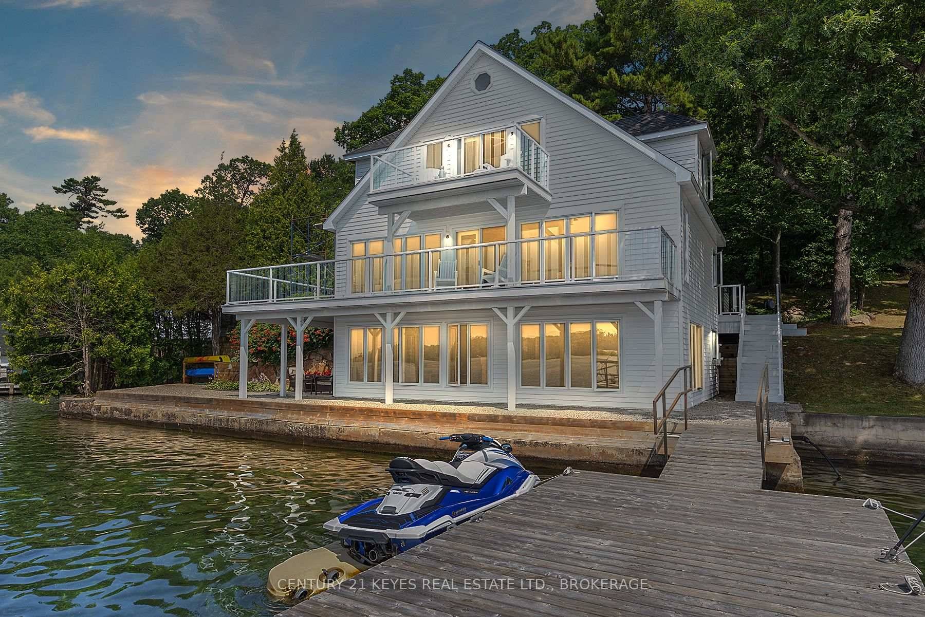 Perched on the pristine shores of the St Lawrence River in the exclusive Ivy Lea enclave, this exceptional two bedroom, two bathroom residence is a rare offering that blends refined ...