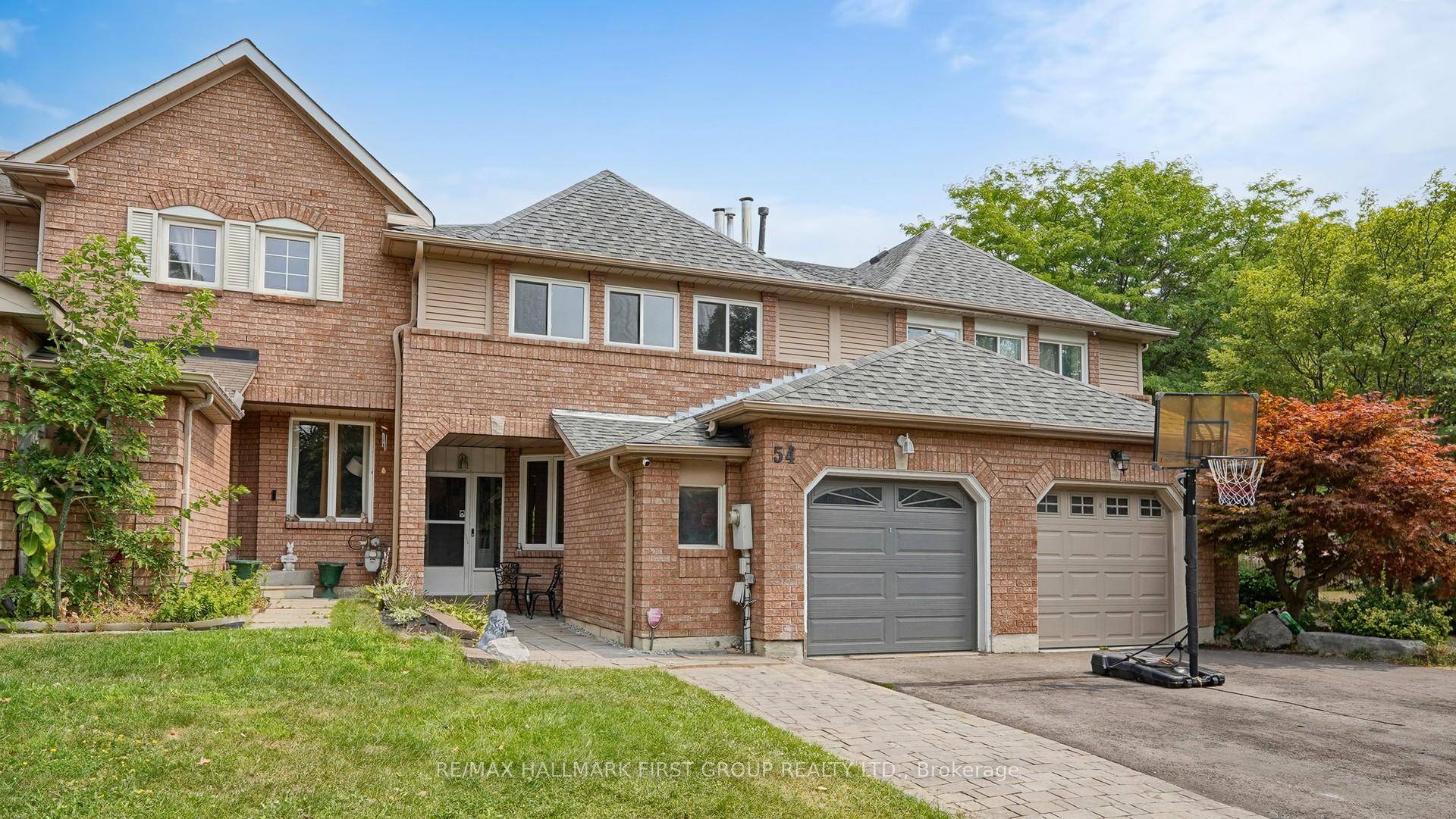 Welcome to 54 Davies Crescent A Spacious amp ; Stylish Freehold Townhome in the Heart of Whitby !