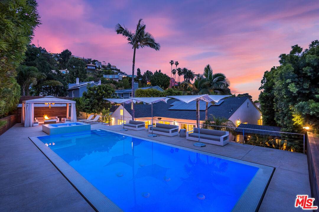 1321   Londonderry PL 3BR Sunset Strip La