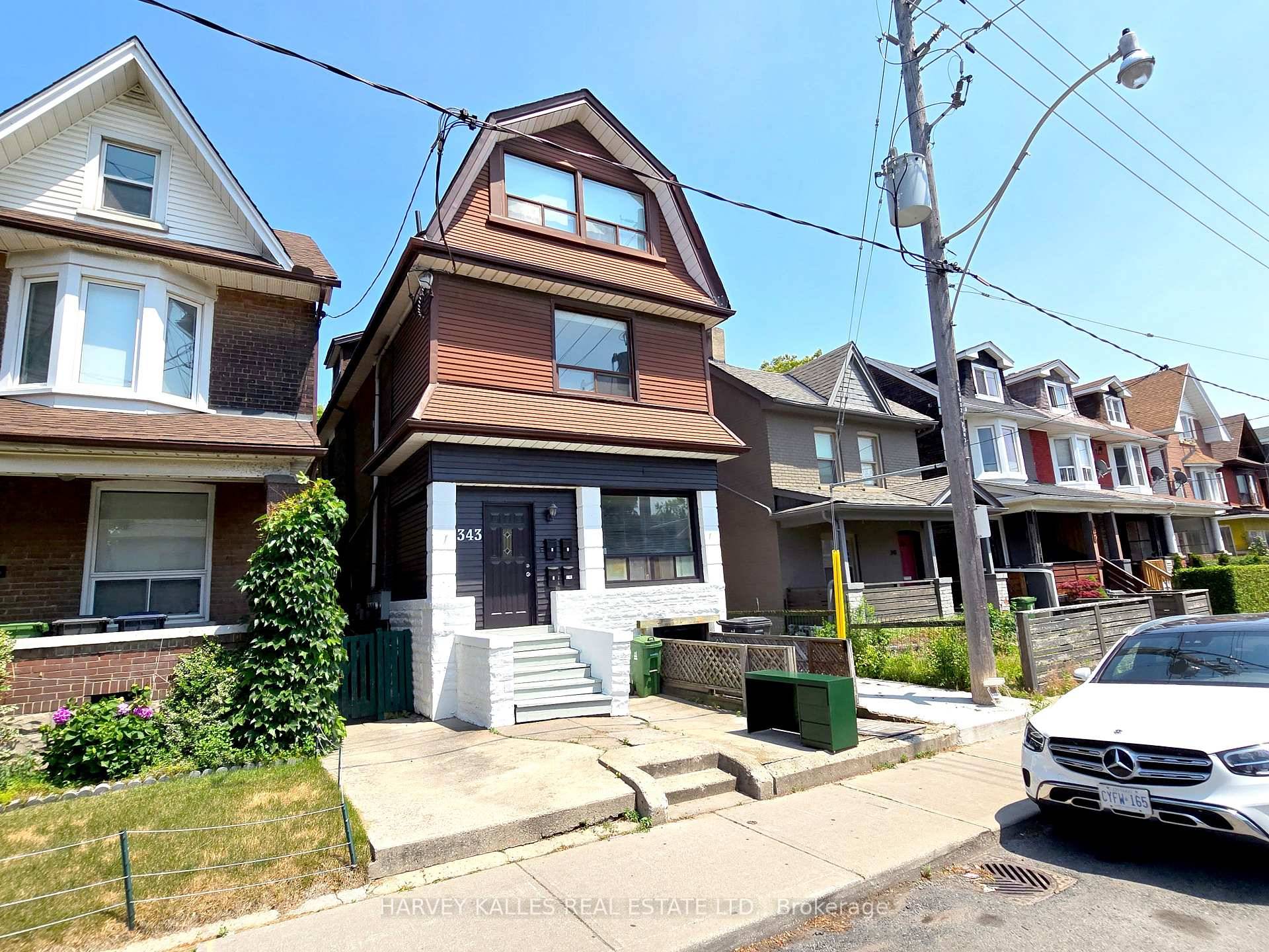Prime 4 Plex in Blake Jones Exceptional opportunity to own a solid, fourplex in the vibrant Blake Jones pocket of Toronto.