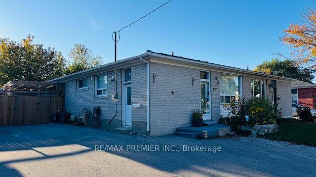 Renovated, bright and spacious !