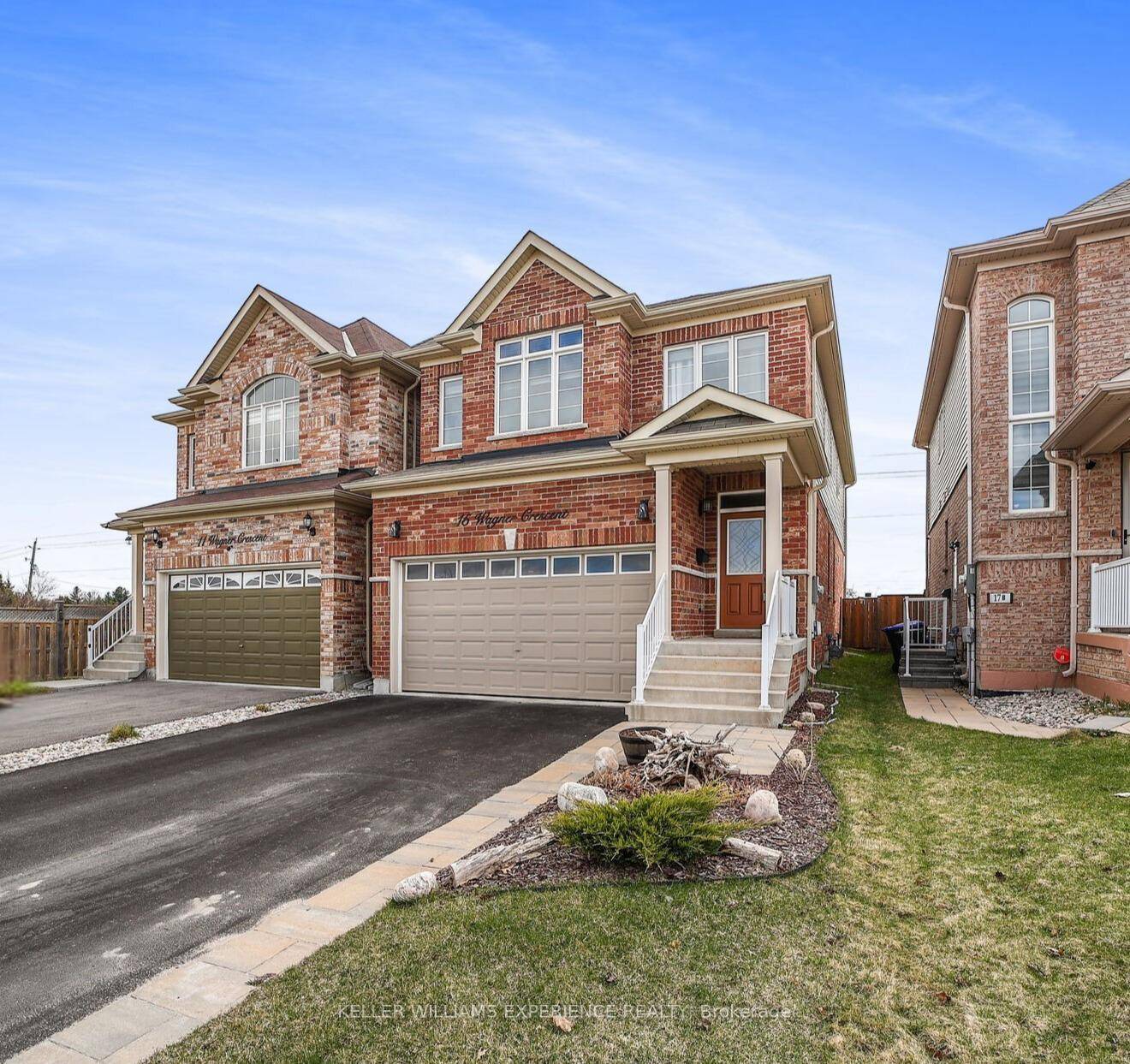 Welcome to 15 Wagner Cres !