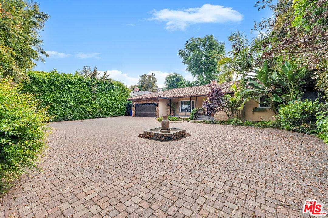 11182 W Sunset Blvd 4.0 Brentwood LA