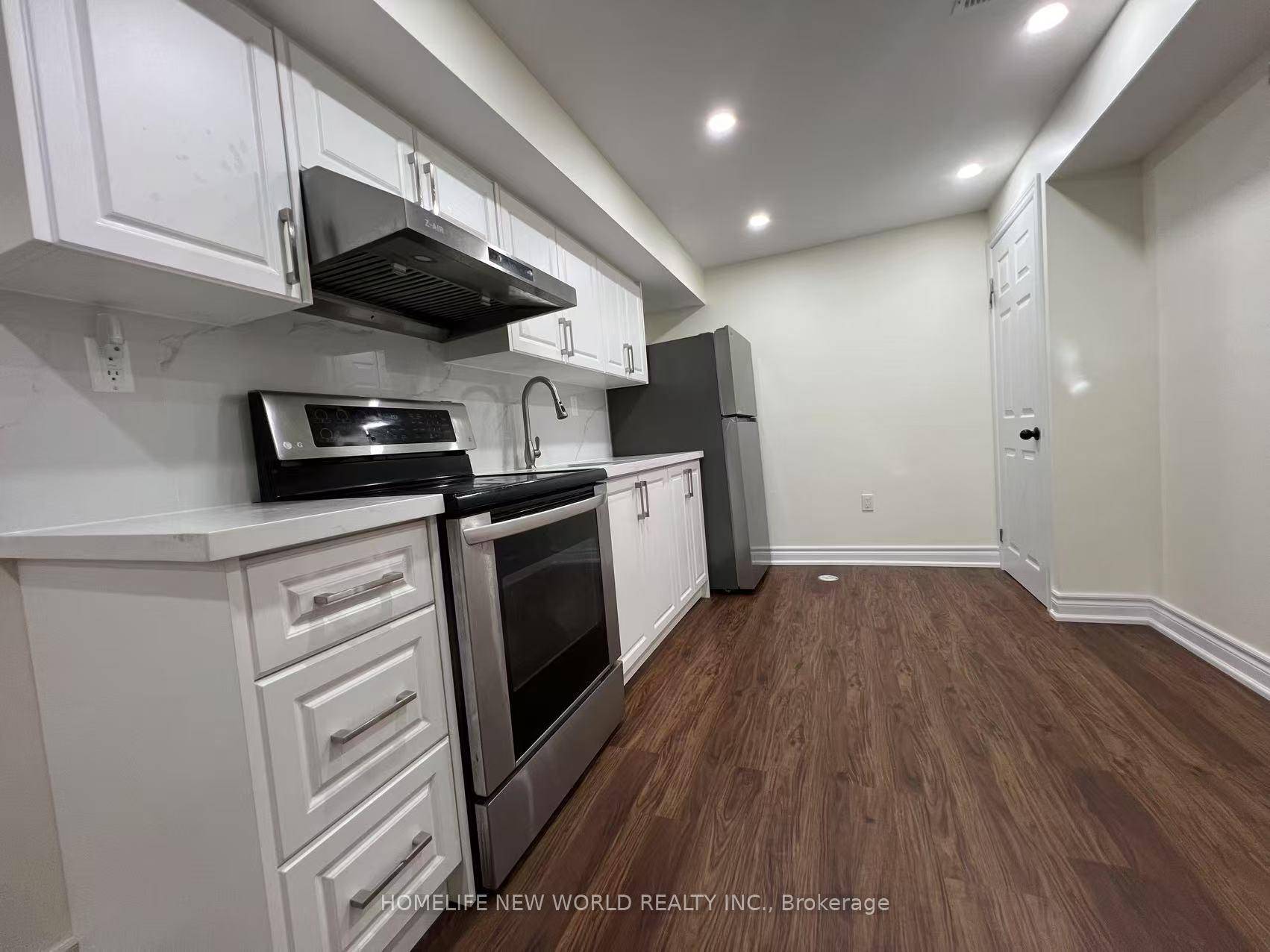 Spacious amp ; Bright 3 Bedroom Basement Apartment In A Quiet Family Friendly Neighbourhood !