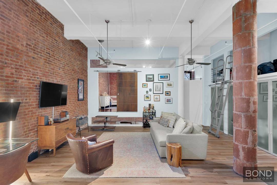 443 12th Street, Unit 1H Park SlopeA distinctive brick and beam duplex loft in the iconic Ansonia Storage Warehouse, this recently renovated home spans over 1, 800 square feet across ...