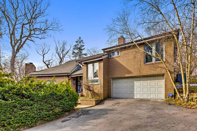 Modern and Expansive 4 Bedroom, 3.
