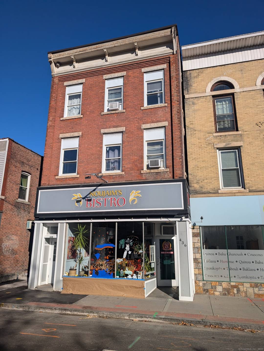 One of a Kind opportunity with 4 apartments plus a turnkey, award winning restaurant in the heart of Litchfield County, perfectly situated in a high traffic location.
