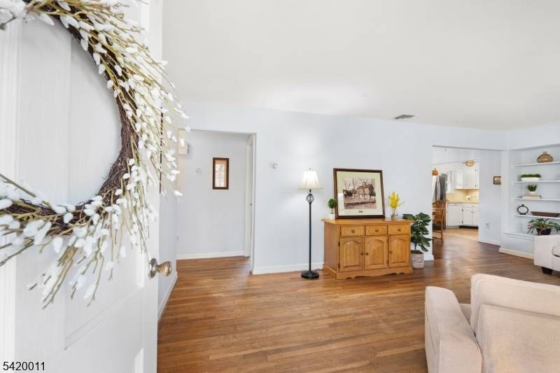 Opportunity knocks in one of Madison's desirable neighborhoods !