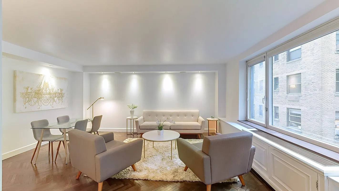 Prime UES Location ! This meticulously appointed condominium is ideally located at 1049 5th Avenue, offering an exceptional blend of classic elegance and modern convenience.