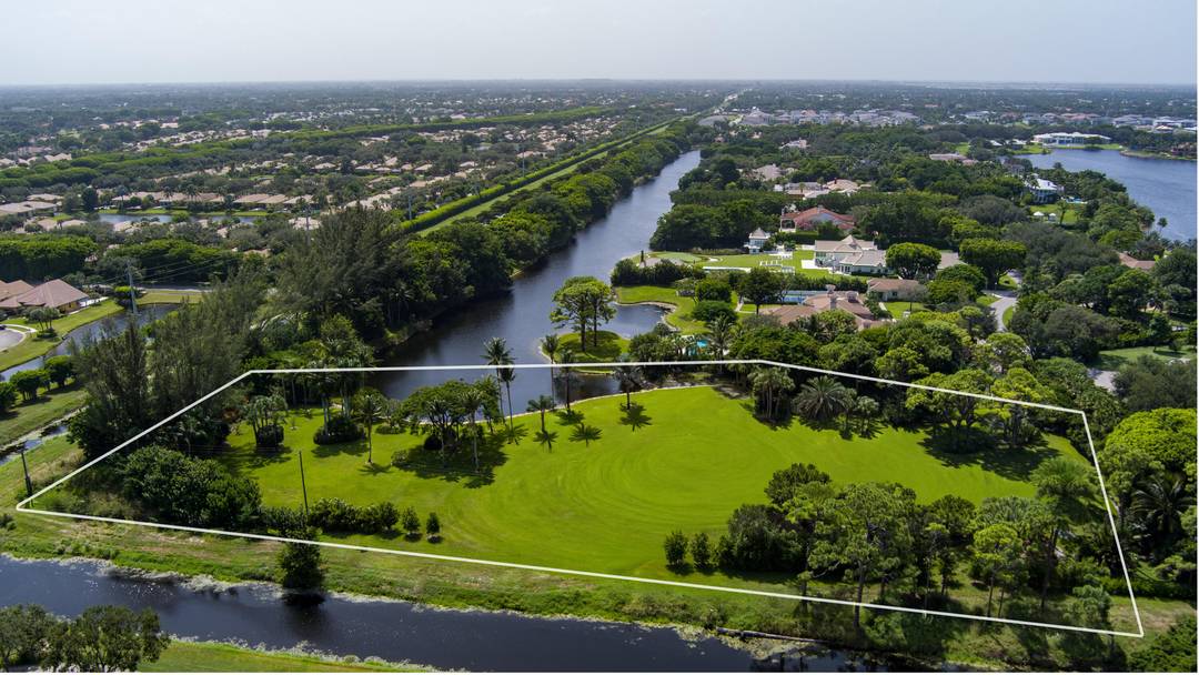 Le Belle Refuge is a 3 Acre Lakefront Parcel situated in exclusive Le Lac, offering top tier security, the utmost privacy w i minutes of the Boca Raton private airport.