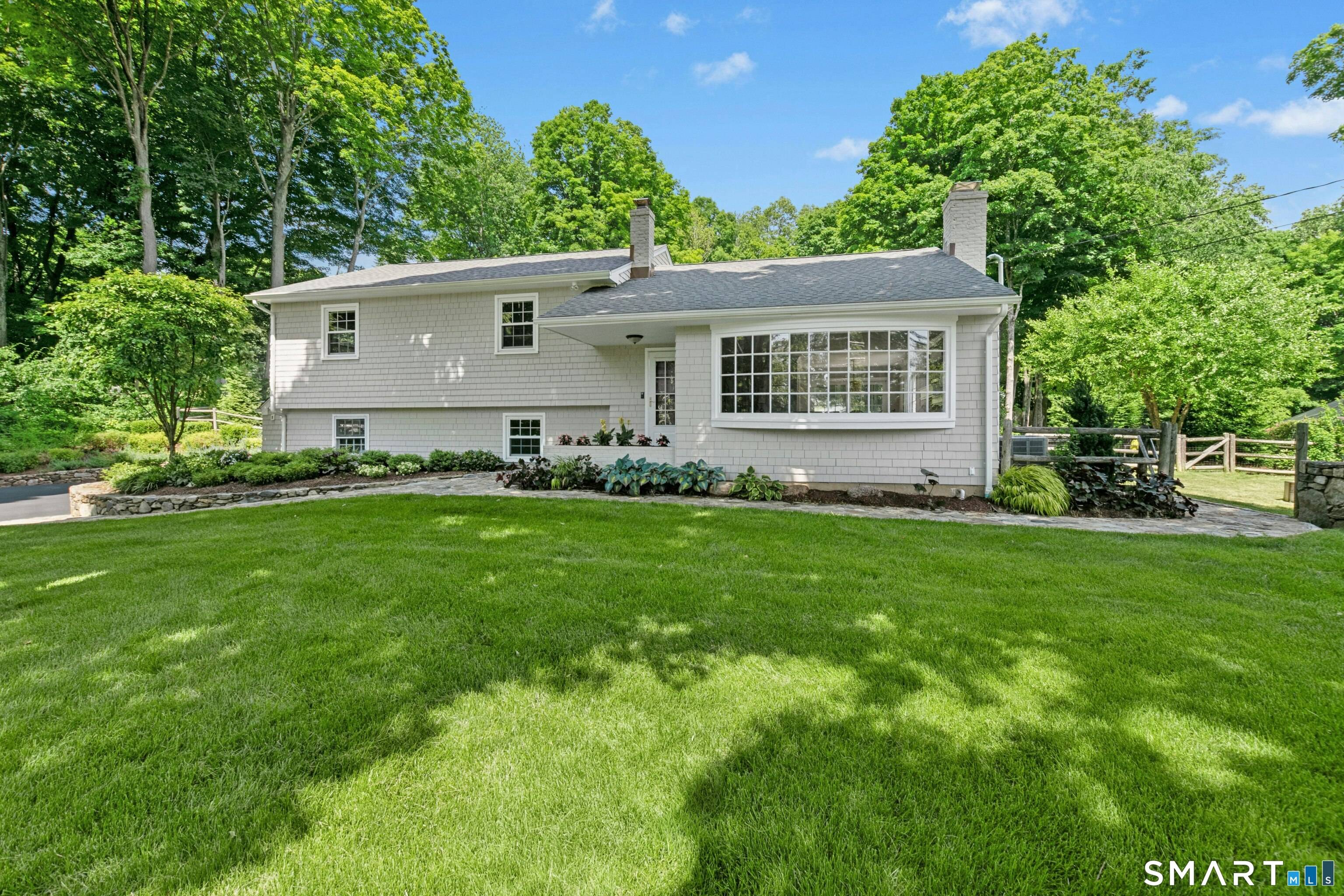B F DUE MON. 4PM. If homeowners were graded on how they care for their homes, the owners of 29 Old Farm Rd would earn an A.